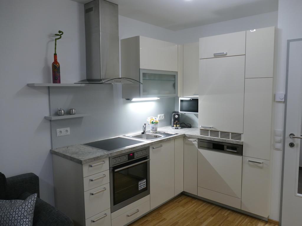 Chads City Apartment Mit Tiefgarage Free Parking Graz Exterior photo